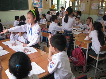 Giáo viên vùng cao chia sẻ kinh nghiệm đánh giá học sinh tiểu học - 1 Tăng cường khả năng tự học của học sinh sẽ giúp giáo viên thực hiện Thông tư 30 dễ dàng hơn.