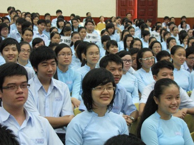 Nhiều tín tiệu tích cực trong hệ thống đào tạo trường chuyên - 1 Nhiều tín tiệu tích cực trong hệ thống đào tạo trường chuyên