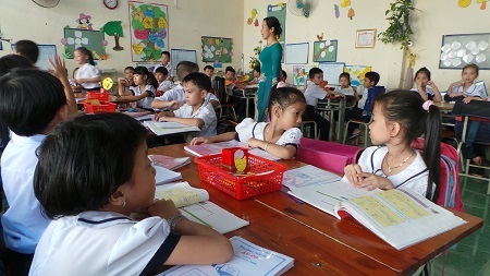 Bộ GD-ĐT “hé lộ” việc dạy học tích hợp, phân hóa - 1 Một tiết dạy theo mô hình trường học mới ở bậc tiểu học.