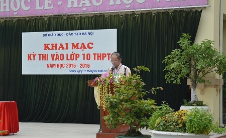Hồi hộp bước vào buổi thi đầu tiên vào lớp 10 - 15 Thầy giáo Hồng Hà - Hiệu trưởng trường Lê Quý Đôn (Đống Đa), trưởng