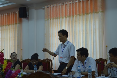 Hàng ngàn người "xả thân" đội nắng giúp đỡ thí sinh dự thi - 6 Đại diện cụm thi ĐH Tân Trao trả lời chất vấn của Thứ trưởng Hiển
