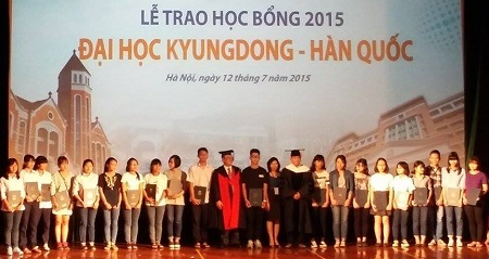 Gần 350 học sinh Hà Nội nhận học bổng của ĐH Kyungdong - 1 Gần 350 học sinh Hà Nội nhận học bổng của