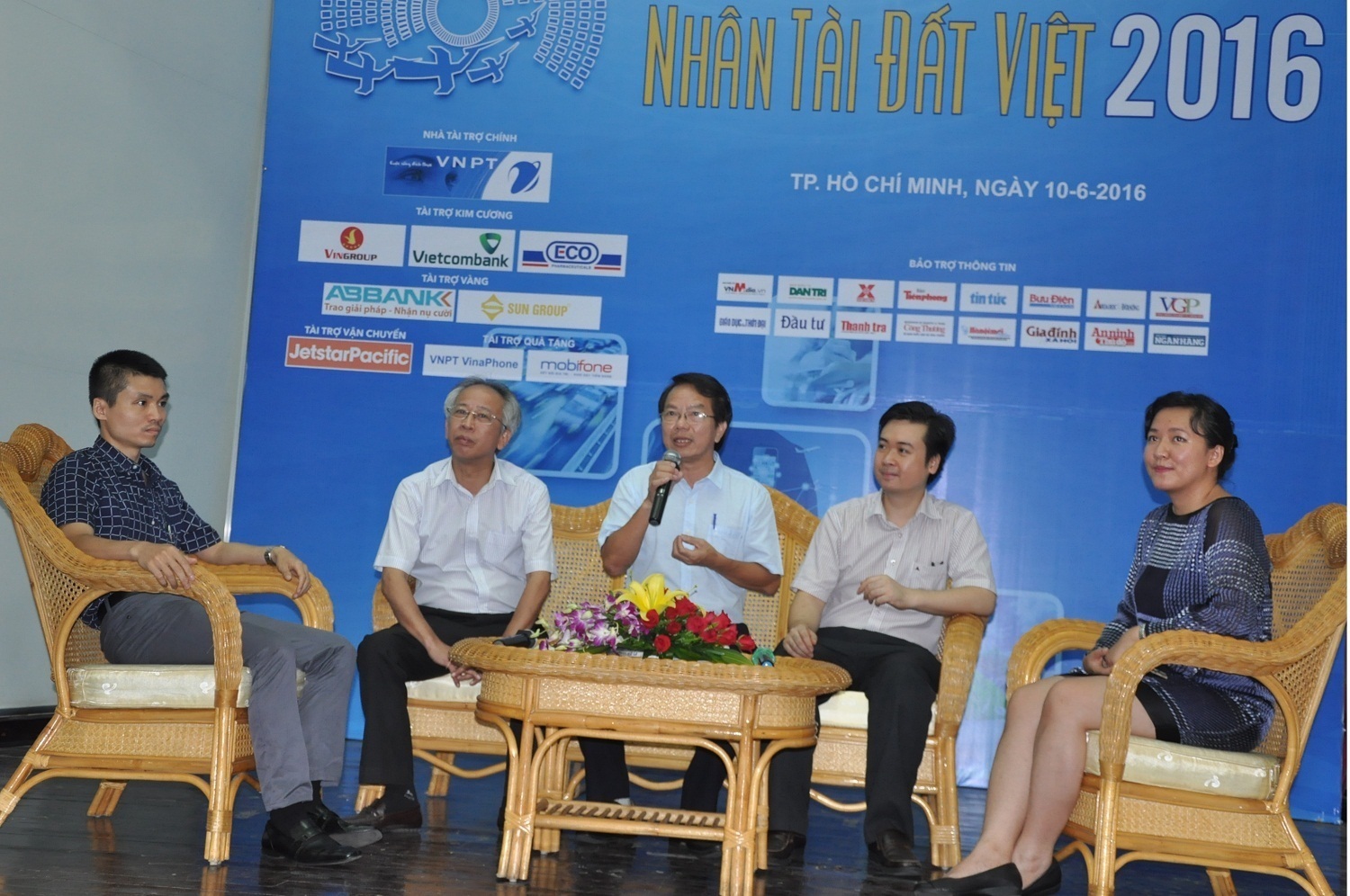 Nhân tài Đất Việt 2016: “Miền đất hứa” cho khởi nghiệp! - 1 1