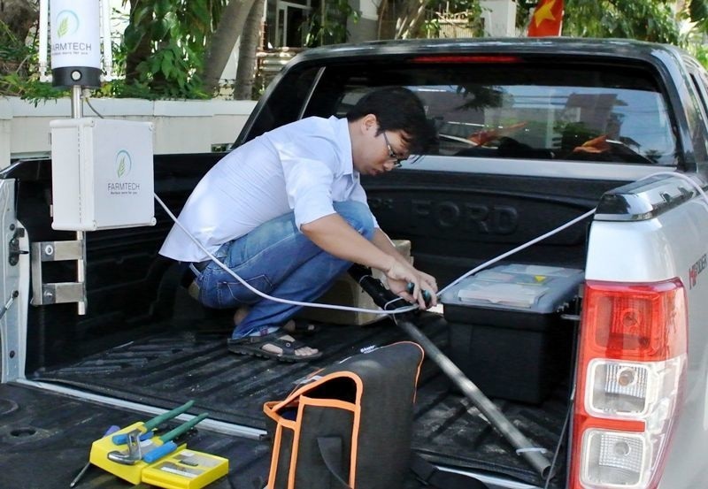 Hệ thống mạng giám sát môi trường nông nghiệp và ngư nghiệp - 3 Nhóm tác giả sản phẩm lọt vào chung khảo NTĐV 2016 đã không ngừng nghiên cứu cải tiến sản phẩm