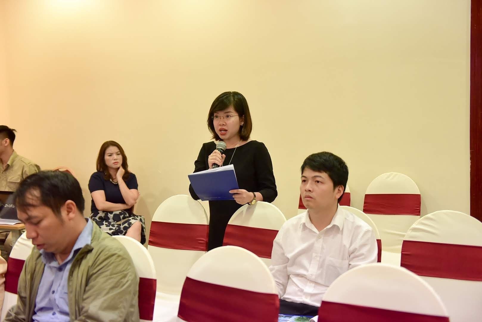  PV Mai Quyên- Đài truyền hình Việt Nam đặt câu hỏi tới Ban tổ chức. 