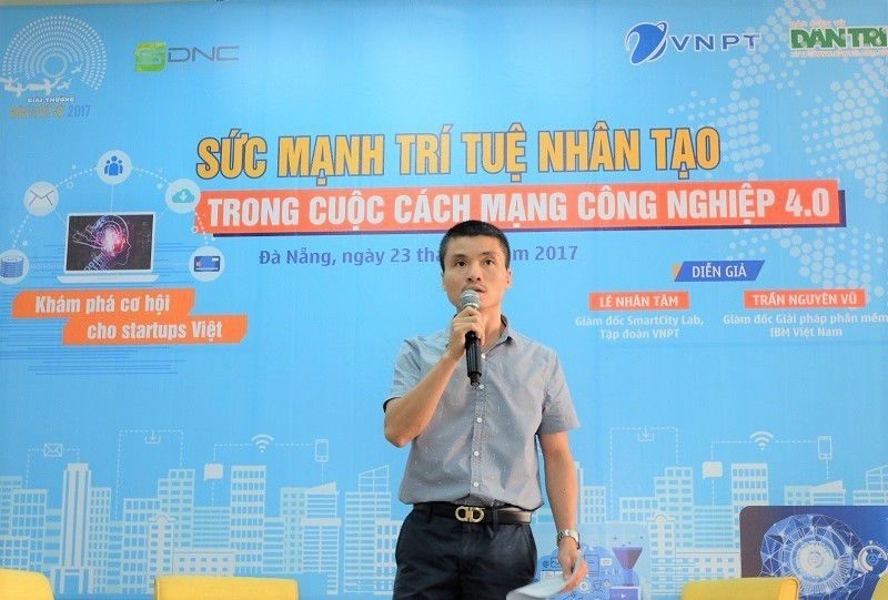 Nhân tài Đất Việt sẽ luôn là vườn ươm, bệ phóng cho các Startup - 1 Nhà báo Phạm Tuấn Anh - Phó Tổng biên tập báo Dân trí, Phó trưởng ban Tổ chức Giải thưởng Nhân tài Đất Việt chia sẻ tại Workshop.