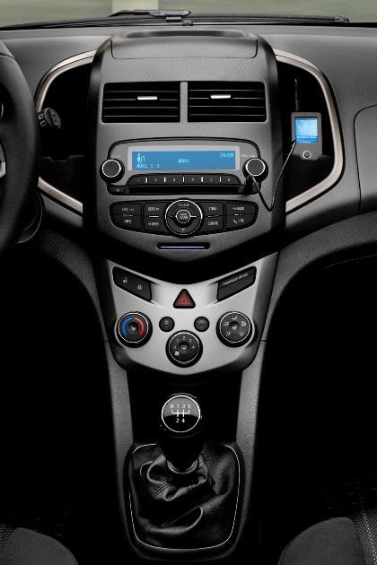 Chevrolet Aveo 2012 - Xe nhỏ, dáng xinh - 13 Chevrolet Aveo 2012 - Xe nhỏ, dáng xinh - 13