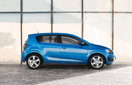 Chevrolet Aveo 2012 - Xe nhỏ, dáng xinh - 5 Chevrolet Aveo 2012 - Xe nhỏ, dáng xinh - 5