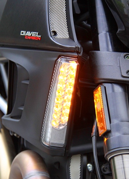 Ducati Diavel Carbon có mặt tại Hà Nội - 11 Ducati Diavel Carbon có mặt tại Hà Nội - 11