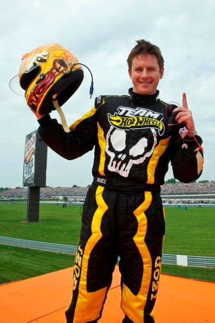 Kỷ lục “nhảy xa” của ô tô - 3 Kỷ lục “nhảy xa” của ô tô - 3