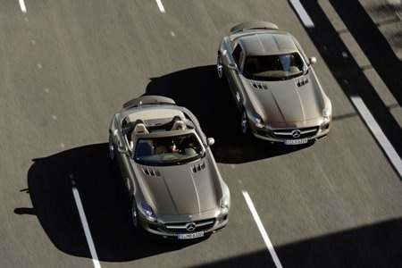 Cận cảnh siêu xe SLS AMG Roadster 2012 - 1