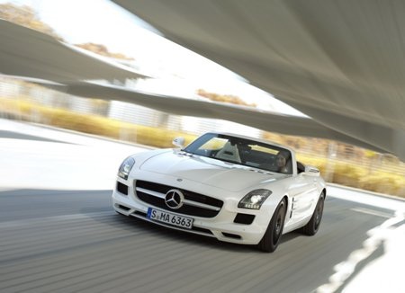 Cận cảnh siêu xe SLS AMG Roadster 2012 - 4