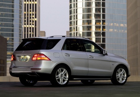 Điểm nét mới trên Mercedes M-Class phiên bản 2012 - 10 Điểm nét mới trên Mercedes M-Class phiên bản 2012 - 10