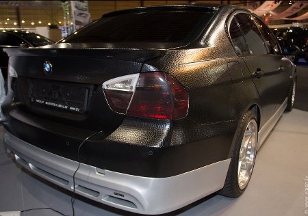 Xe BMW 318i bọc “da cá sấu” - 10 Xe BMW 318i bọc “da cá sấu” - 10