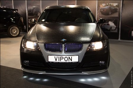 Xe BMW 318i bọc “da cá sấu” - 6 Xe BMW 318i bọc “da cá sấu” - 6