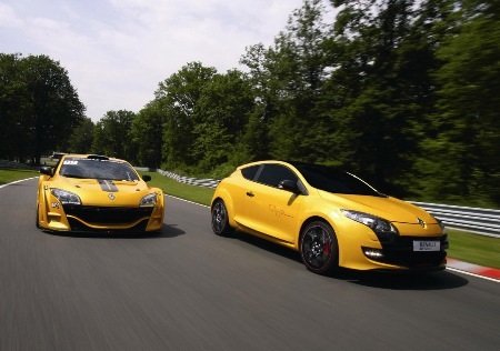 Renaultsport 265 Trophy - Phong cách thời thượng - 2 Renaultsport 265 Trophy - Phong cách thời thượng - 2