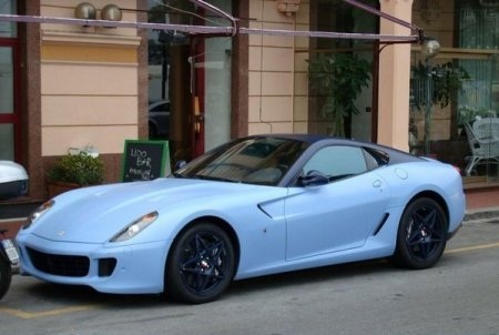 Xe Ferrari cứ phải màu đỏ? - 2 Xe Ferrari cứ phải màu đỏ? - 2