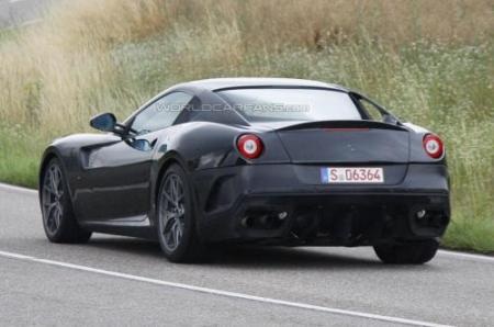 Mẫu xe kế nhiệm Ferrari 599 trên đường chạy thử - 7 Mẫu xe kế nhiệm Ferrari 599 trên đường chạy thử - 7