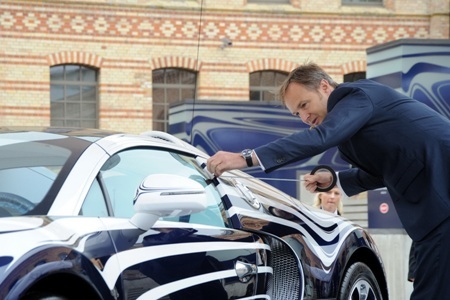 Cận cảnh siêu xe Bugatti Veyron gốm sứ - 5