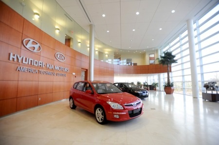 Hyundai và Kia - “Gà nhà đá nhau” - 1 Hyundai và Kia - “Gà nhà đá nhau” - 1