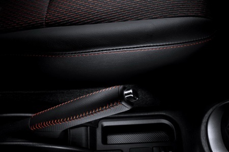 Toyota báo giá xe Yaris 2012  - 12