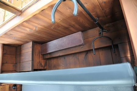 Độc đáo ô tô gỗ tự chế - 8