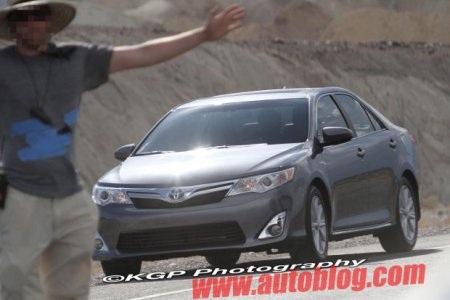 Lộ diện Toyota Camry Hybrid phiên bản 2012 - 2 Lộ diện Toyota Camry Hybrid phiên bản 2012 - 2