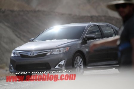 Lộ diện Toyota Camry Hybrid phiên bản 2012 - 3 Lộ diện Toyota Camry Hybrid phiên bản 2012 - 3