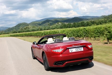 Kiêu hãnh Maserati GranCabrio Sport - 12 Kiêu hãnh Maserati GranCabrio Sport - 12