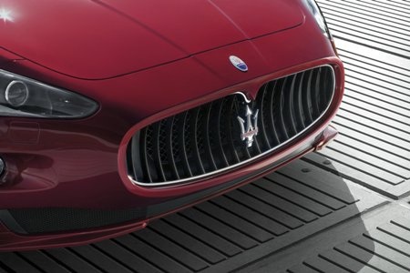 Kiêu hãnh Maserati GranCabrio Sport - 2 Kiêu hãnh Maserati GranCabrio Sport - 2