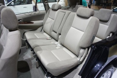 Diện kiến Toyota Innova 2012 - 16