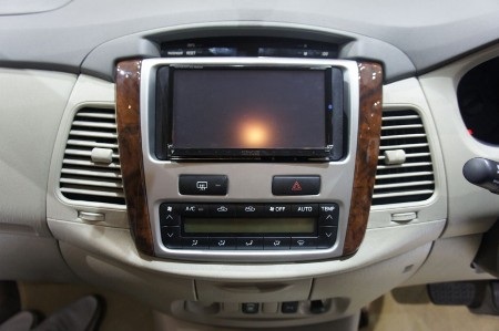 Diện kiến Toyota Innova 2012 - 12