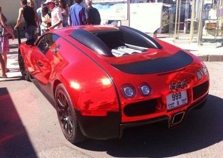 Siêu xe Bugatti Veyron trong sắc đỏ chói loà - 5