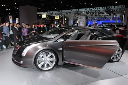 GM sản xuất xe Cadillac Converj chạy điện - 4