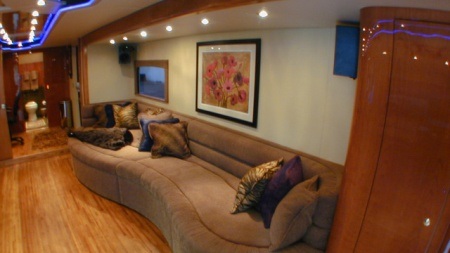 Choáng ngợp với xe triệu đô của diễn viên Hollywood   - 9