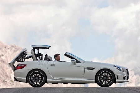 Mercedes giới thiệu SLK55 AMG phiên bản 2012 - 5 Mercedes giới thiệu SLK55 AMG phiên bản 2012 - 5