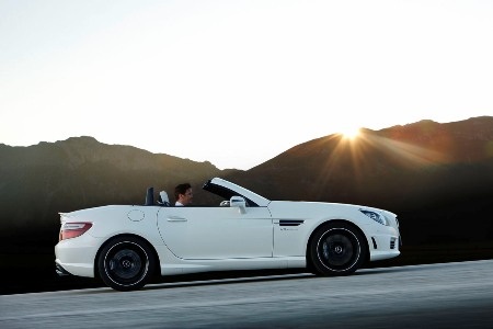Mercedes giới thiệu SLK55 AMG phiên bản 2012 - 6 Mercedes giới thiệu SLK55 AMG phiên bản 2012 - 6