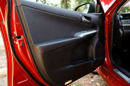 “Mổ xẻ” Toyota Camry thế hệ mới - 23 “Mổ xẻ” Toyota Camry thế hệ mới - 23