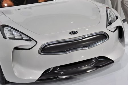 Cận cảnh tân binh Kia GT Concept - 3 Cận cảnh tân binh Kia GT Concept - 3