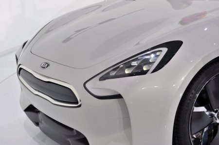 Cận cảnh tân binh Kia GT Concept - 4 Cận cảnh tân binh Kia GT Concept - 4