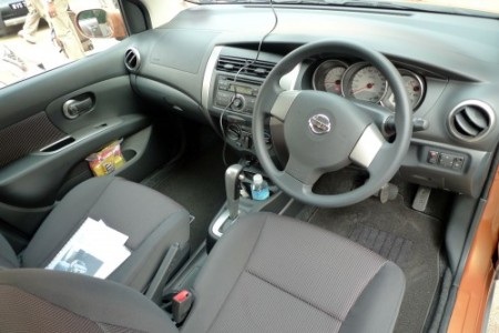 Diện kiến Nissan Livina bản 5 chỗ - 4