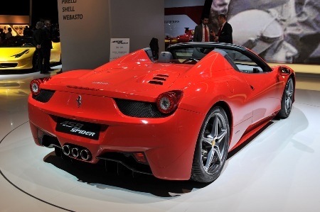 Ferrari 458 Spider - Chiếc xe mui trần mơ ước - 25 Ferrari 458 Spider - Chiếc xe mui trần mơ ước - 25