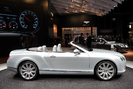 Bentley Continental GTC thổi luồng gió mới - 11 Bentley Continental GTC thổi luồng gió mới - 11