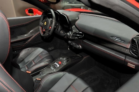 Ferrari 458 Spider - Chiếc xe mui trần mơ ước - 11 Ferrari 458 Spider - Chiếc xe mui trần mơ ước - 11