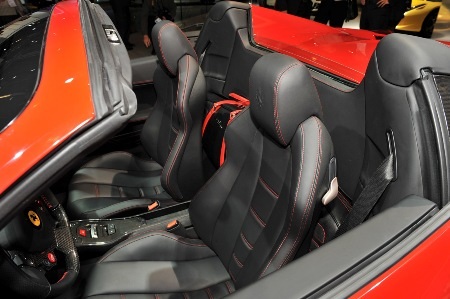 Ferrari 458 Spider - Chiếc xe mui trần mơ ước - 15 Ferrari 458 Spider - Chiếc xe mui trần mơ ước - 15
