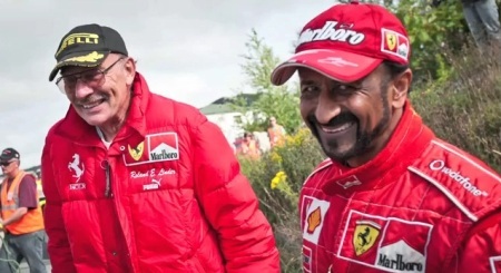 Cập nhật hình ảnh siêu xe 1,5 triệu USD lao xuống biển - 9