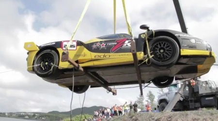 Cập nhật hình ảnh siêu xe 1,5 triệu USD lao xuống biển - 10