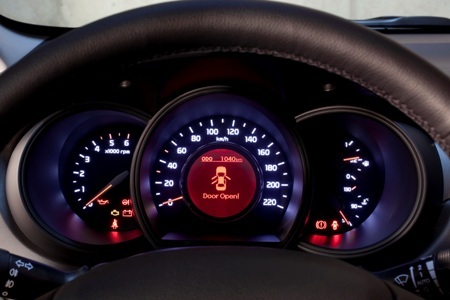 Kia Rio có thêm bản 3 cửa - 11