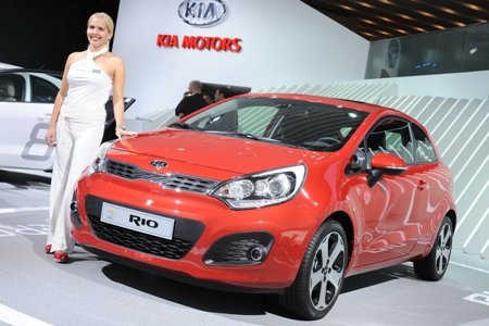 Kia Rio có thêm bản 3 cửa - 21