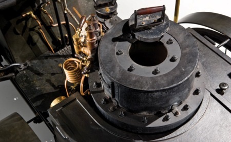 "Mục kích" chiếc ô tô cổ nhất thế giới còn lăn bánh - 3